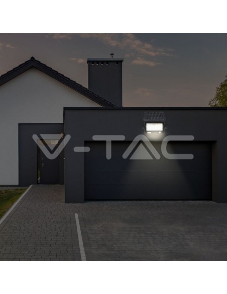 V-TAC VT-788-10 8674 Faro LED con Pannello Solare 10W con Sensore PIR ed Uscita USB 5V 1A Colore Nero 4000K IP65