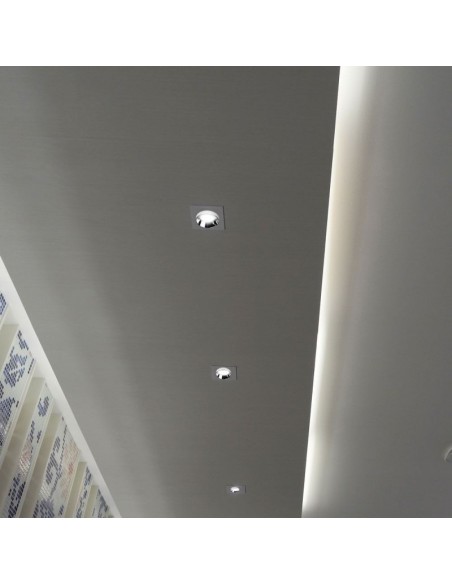 V-TAC VT-862 3120 Quadratischer LED-Einbaustrahler GU10 Grauer Betonkörper und verchromtes Metallinnere