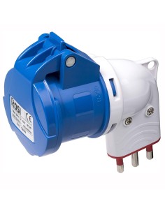 Adapter van 16A stekker...