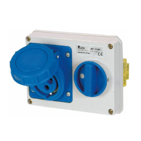 Horizontal interlocked socket outlet...