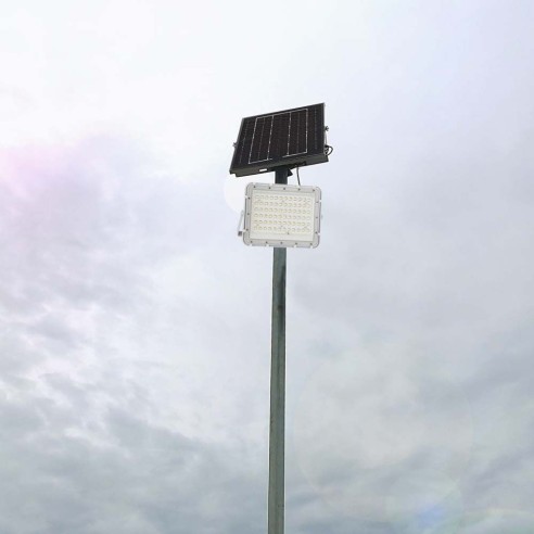 15W LED-Strahler mit Solarpanel und...