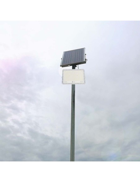 30W LED spotlight with solar panel and remote control, replaceable battery, 3m cable, white - V-TAC VT-240W