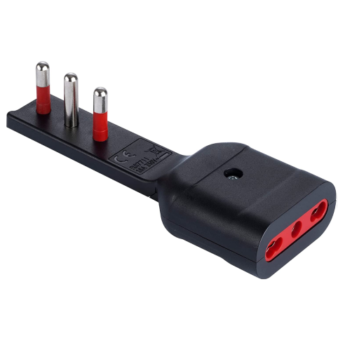 Ultraplatte adapter van 16A-stekker...