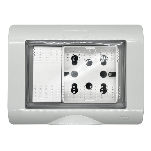 Contenitore con presa multistandard e...