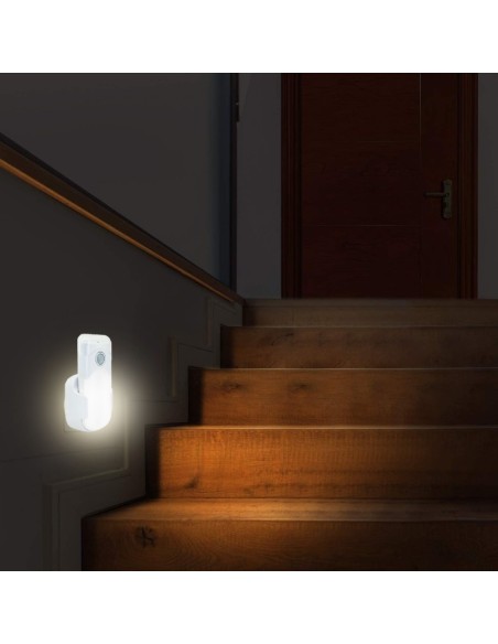 NIGHT GUARD 2 night light with motion sensor, 1W, 10A plug, portable and with emergency light function, - Velamp R720