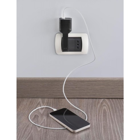 Adaptateur ultra-plat 10A/USB type A...