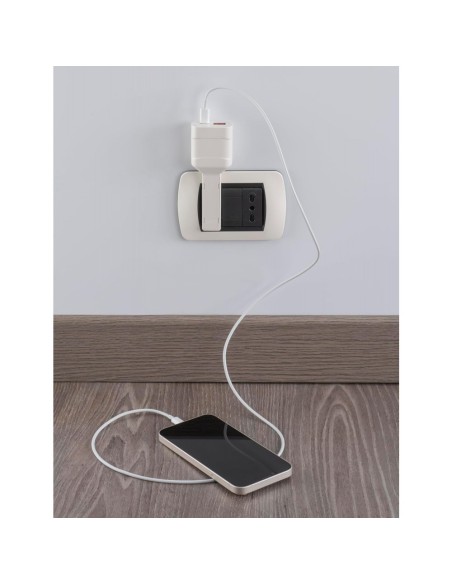 Adaptateur ultra-plat 10A/USB type A QC18W et USB-C PD20W, blanc, série Emilia Flat - Rosi RS7712BC
