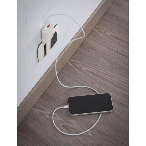 Ultraplatte adapterstekker 10A/USB...